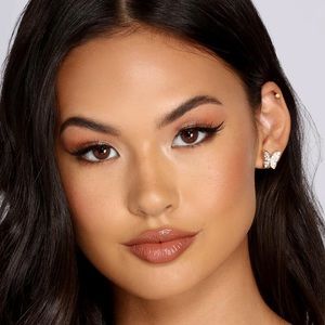 Windsor Rhinestone Butterfly Stud Earrings 🦋✨